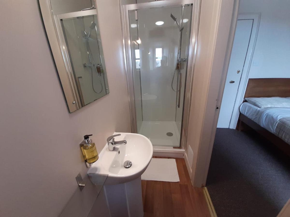 Adelphi Gasthuis 2*